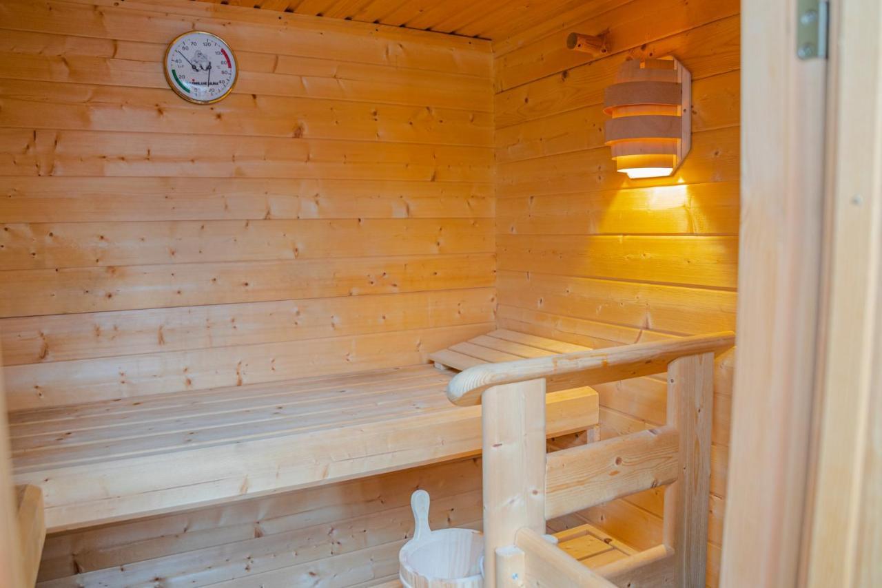 Вилла Reetdach Ostfriesenhaus Sudbrookmerland Экстерьер фото