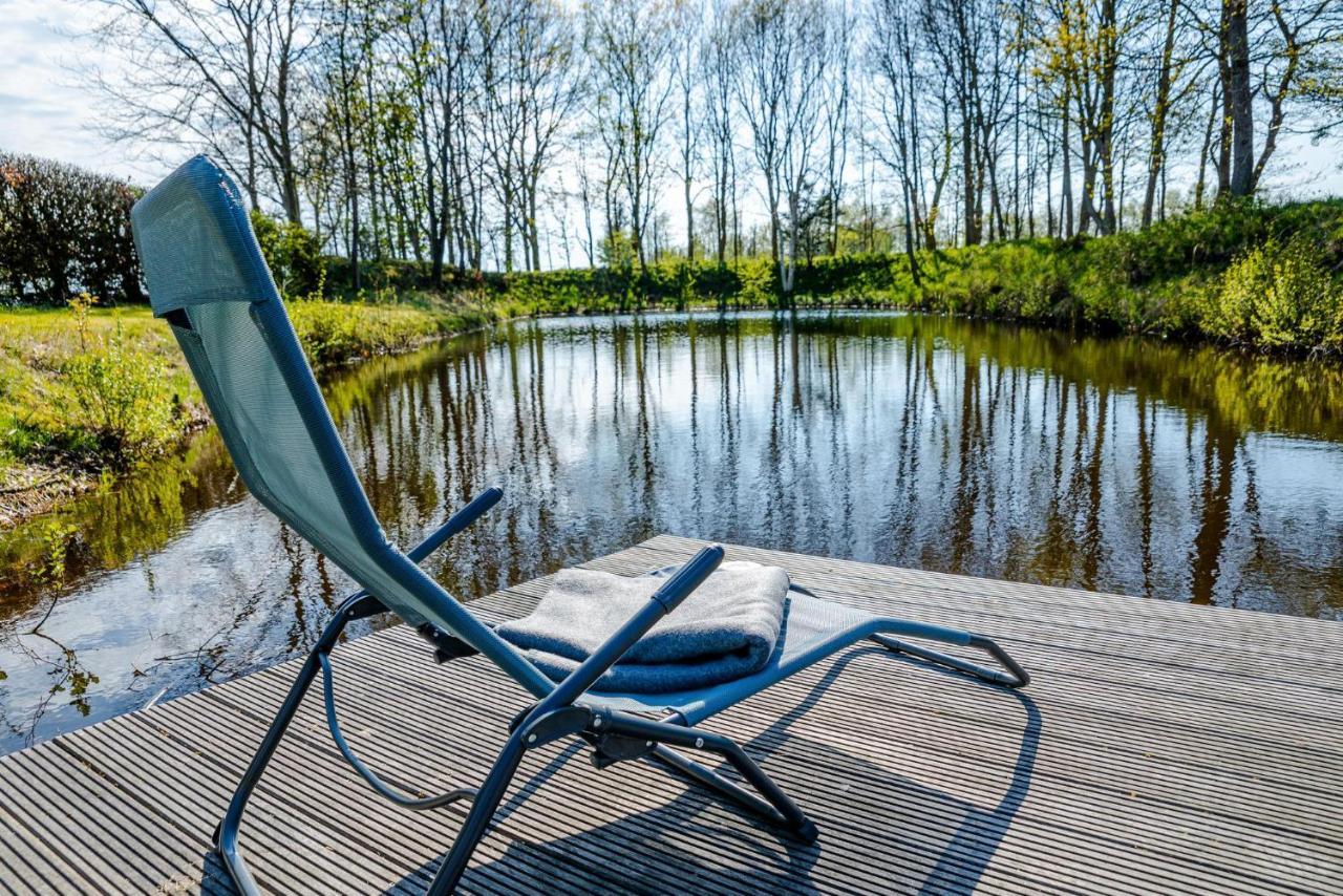 Вилла Reetdach Ostfriesenhaus Sudbrookmerland Экстерьер фото